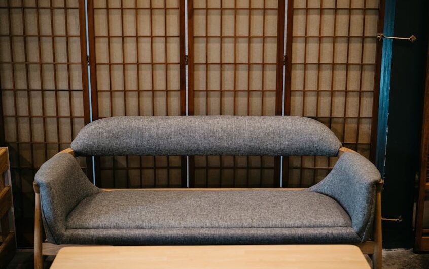 Moskitiery do okien i drzwi balkonowych: pomiar, dobór i montaż krok po kroku