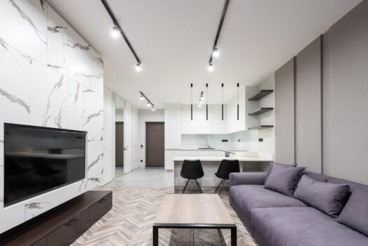 Oświetlenie szynowe w mieszkaniu: plan, dobór i montaż krok po kroku